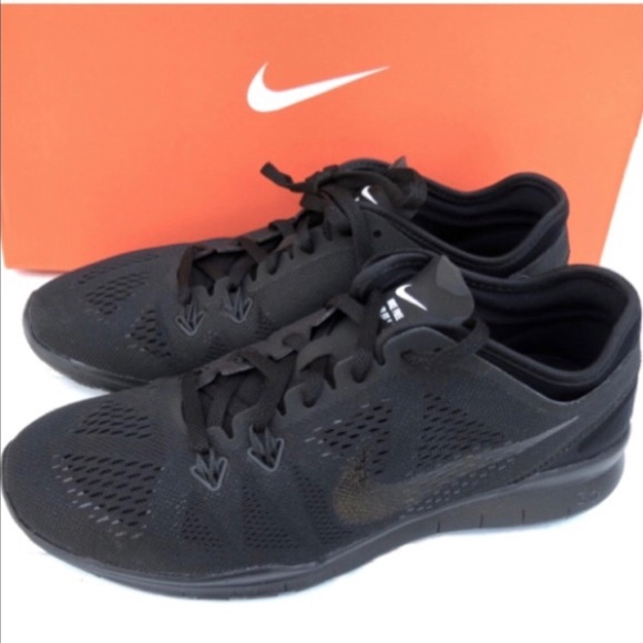 Nike Shoes - NEW Nike Free Black Athletic Shoes